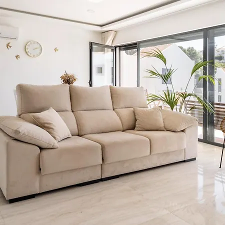 Beach, Ocean View & Bright House Villa