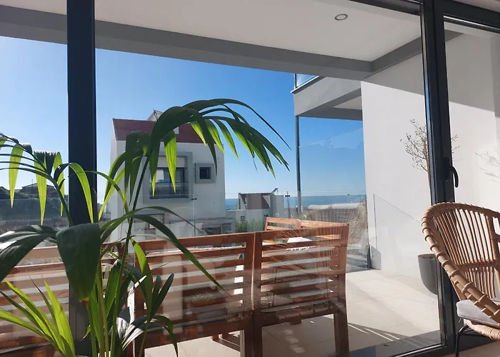 Beach, Ocean View & Bright House Villa