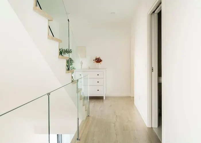 Beach, Ocean View & Bright House