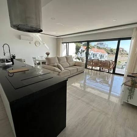 Beach, Ocean View & Bright House *