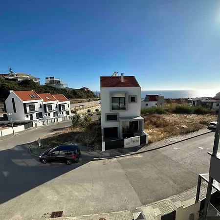 Beach, Ocean View & Bright House * Ericeira