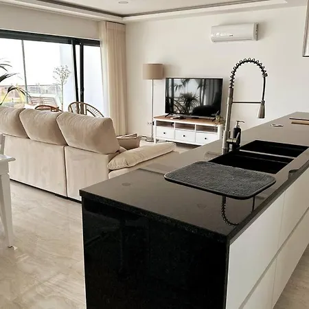 Beach, Ocean View & Bright House *