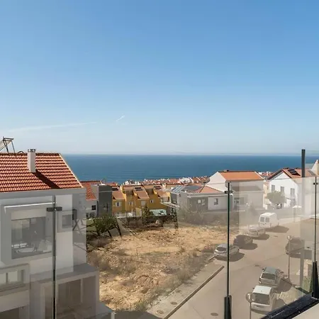 Beach, Ocean View & Bright House 에리세이라